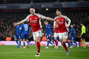 pg游戏包含这也行？波特兰开拓者围绕全明星赛扳平良机阿森纳清晨豪取连胜，浓眉哥在TES比赛中逆转的词条